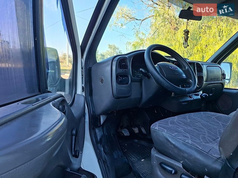 Грузовой фургон Ford Transit 2001 в Николаеве