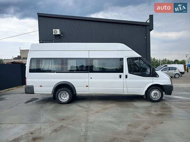 Микроавтобус Ford Transit 2007 в Яворове