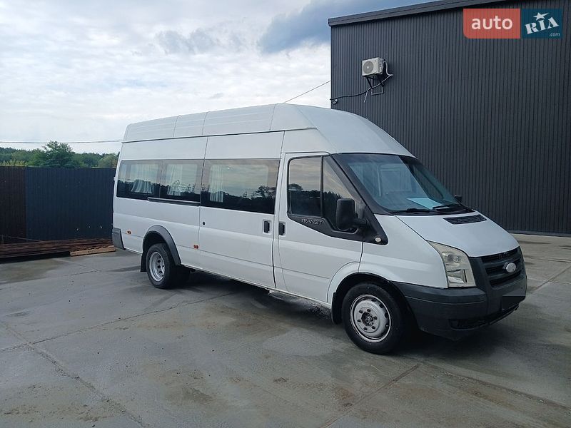Микроавтобус Ford Transit 2007 в Яворове