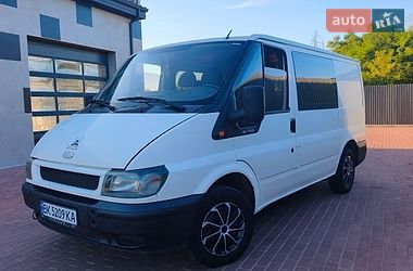 Ford Transit  2004