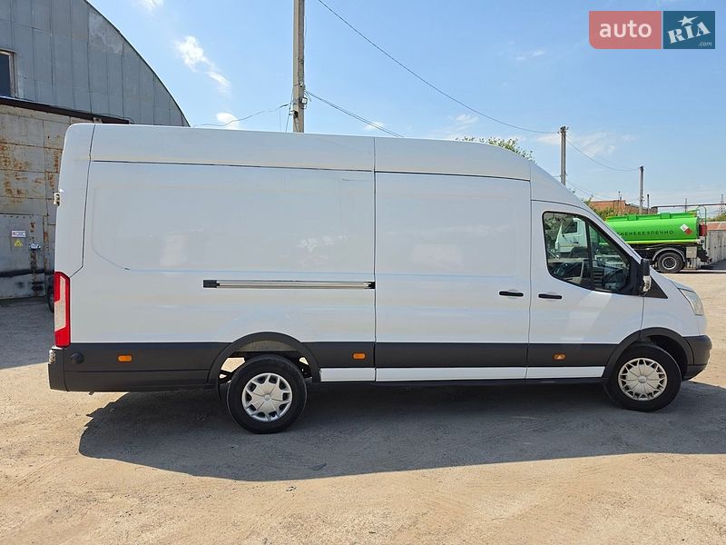 Грузовой фургон Ford Transit 2016 в Полтаве