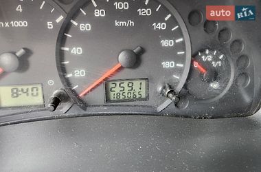 Ford Transit  2005