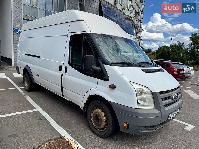 Ford Transit 2011