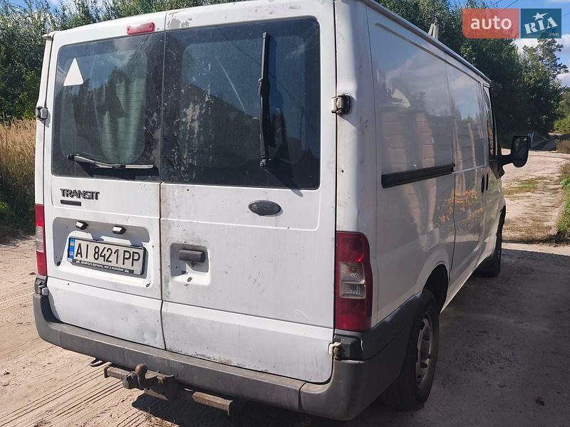 Грузовой фургон Ford Transit 2006 в Буче