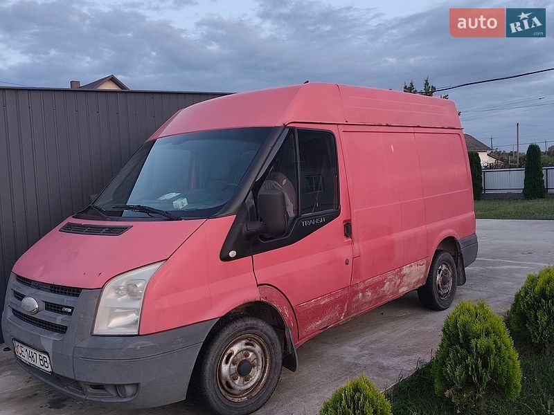 Грузовой фургон Ford Transit 2006 в Неполоковцах