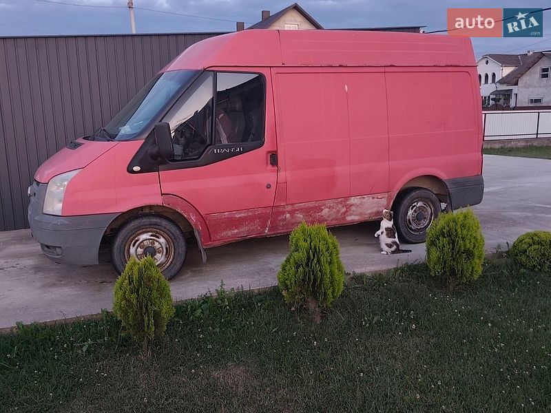 Грузовой фургон Ford Transit 2006 в Неполоковцах