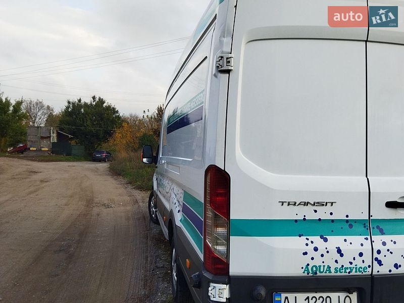 Грузовой фургон Ford Transit 2016 в Киеве