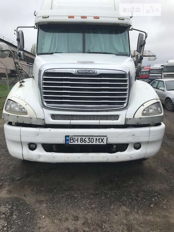 Freightliner Columbia