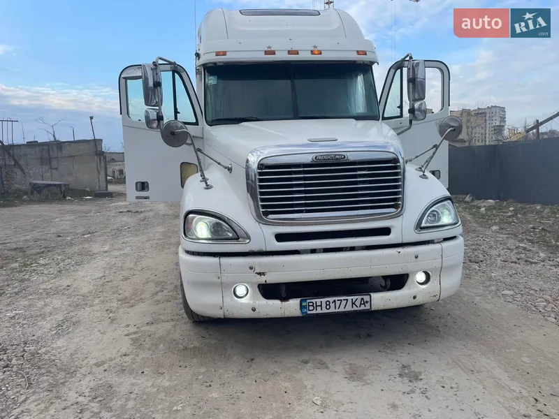 Freightliner Columbia 2003
