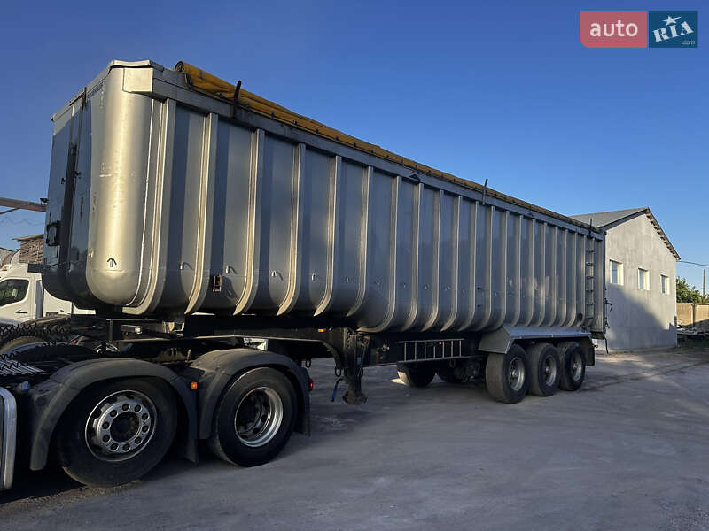 Самоскид напівпричіп Fruehauf 01Y