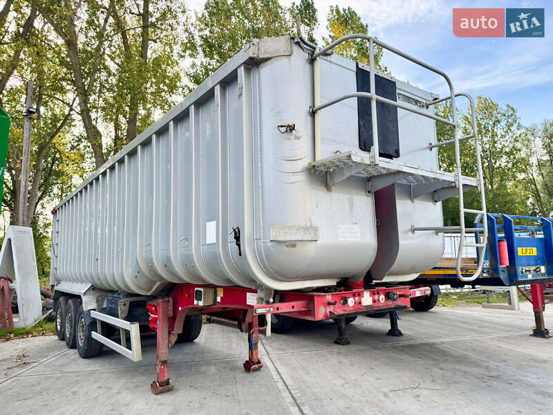 Самоскид напівпричіп Fruehauf Benalu