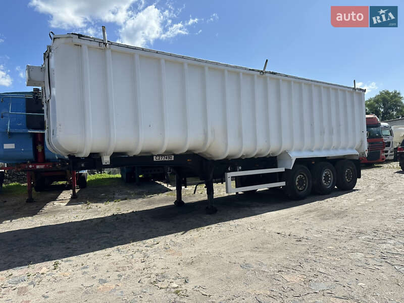 Fruehauf D33C