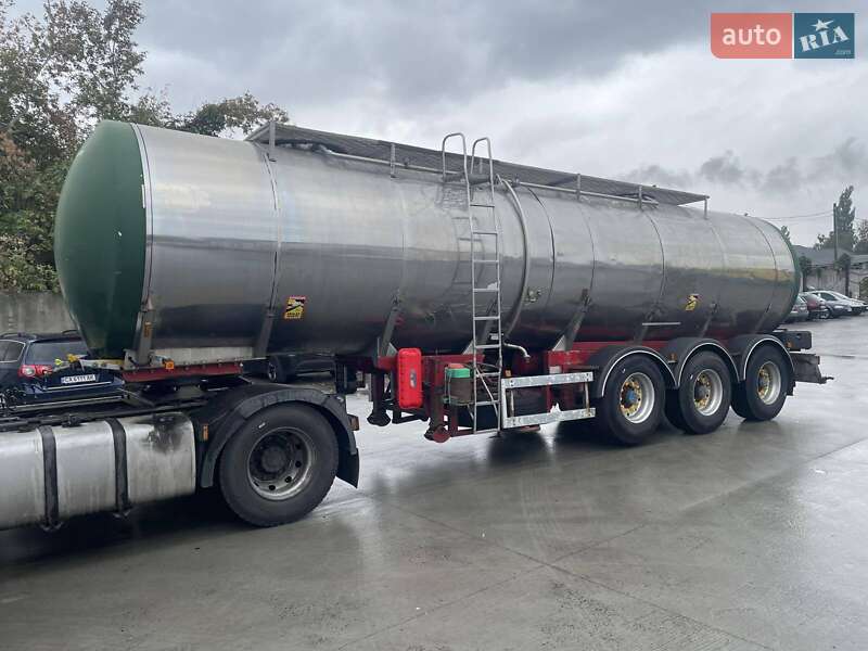 Цистерна полуприцеп Fruehauf DJD SA3