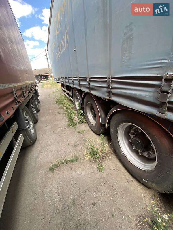 Тентованный борт (штора) - полуприцеп Fruehauf T34
