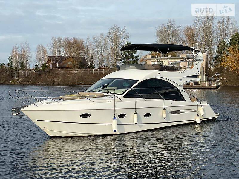 Моторная яхта Galeon 440