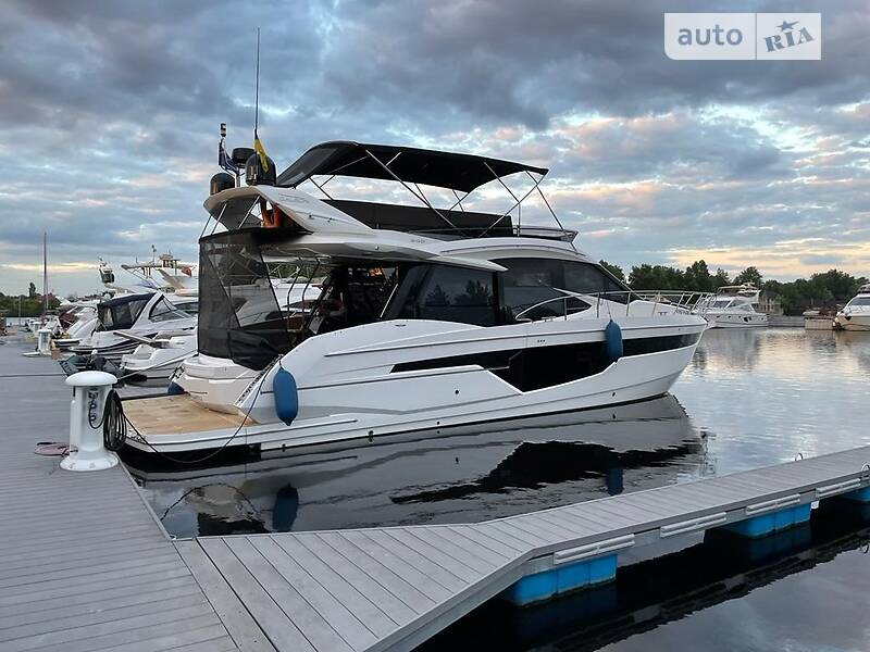 Моторная яхта Galeon 500