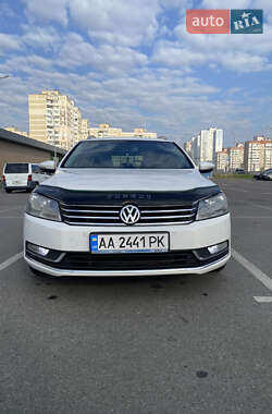 Ціни Volkswagen Passat Газ метан / Бензин