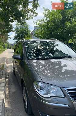 Ціни Volkswagen Touran Газ метан / Бензин
