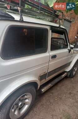 Ціни ВАЗ 2121 Нива Газ пропан-бутан / Бензин