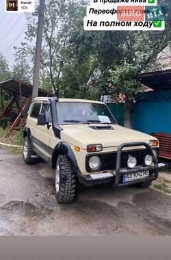 Ціни ВАЗ 2121 Нива Газ пропан-бутан / Бензин