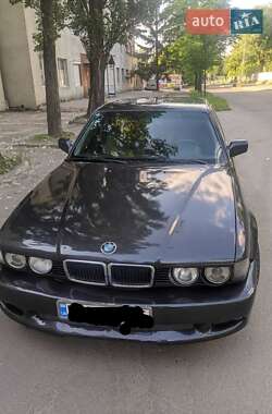 Ціни BMW 7 Series Газ пропан-бутан / Бензин