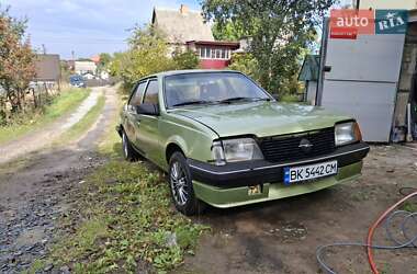 Ціни Opel Ascona Газ пропан-бутан / Бензин