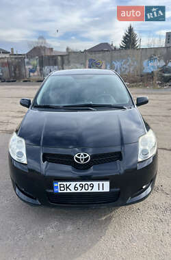 Цены Toyota Auris Газ пропан-бутан / Бензин