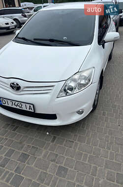 Ціни Toyota Auris Газ пропан-бутан / Бензин