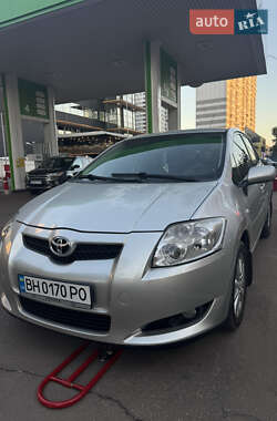 Ціни Toyota Auris Газ пропан-бутан / Бензин