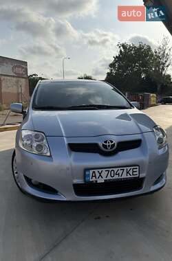 Ціни Toyota Auris Газ пропан-бутан / Бензин