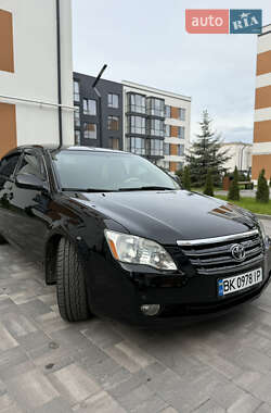 Ціни Toyota Avalon Газ пропан-бутан / Бензин