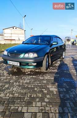 Ціни Toyota Avensis Газ пропан-бутан / Бензин