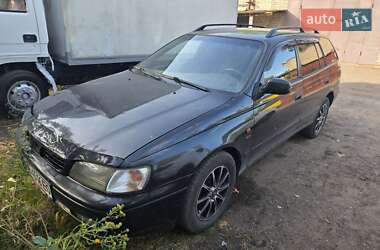 Ціни Toyota Carina Газ пропан-бутан / Бензин