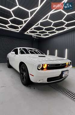 Цены Dodge Challenger Газ пропан-бутан / Бензин