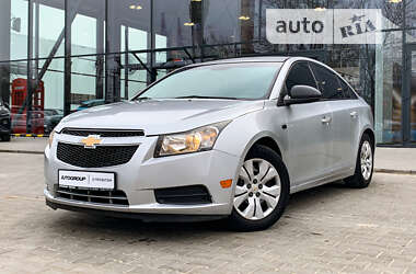 Цены Chevrolet Cruze Газ пропан-бутан / Бензин