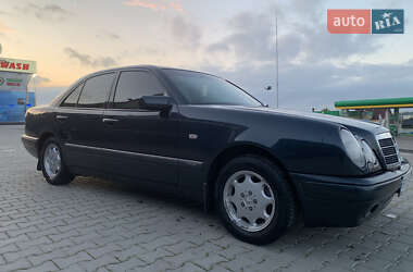 Цены Mercedes-Benz E-Class Газ пропан-бутан / Бензин