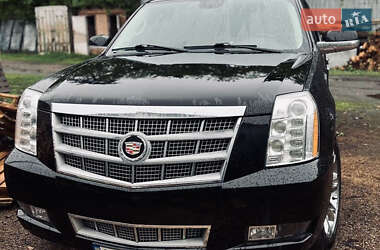 Ціни Cadillac Escalade Газ пропан-бутан / Бензин