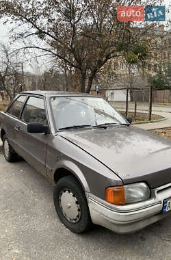 Цены Ford Escort Газ пропан-бутан / Бензин