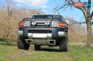 Цены Toyota FJ Cruiser Газ пропан-бутан / Бензин