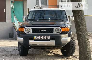 Ціни Toyota FJ Cruiser Газ пропан-бутан / Бензин