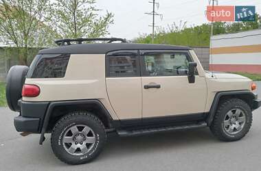 Ціни Toyota FJ Cruiser Газ пропан-бутан / Бензин