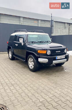 Ціни Toyota FJ Cruiser Газ пропан-бутан / Бензин
