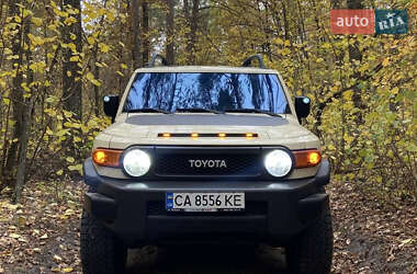 Ціни Toyota FJ Cruiser Газ пропан-бутан / Бензин