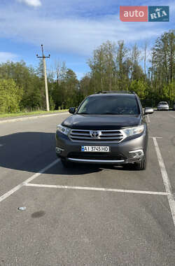 Ціни Toyota Highlander Газ пропан-бутан / Бензин