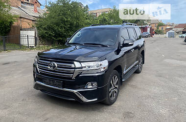 Ціни Toyota Land Cruiser Газ пропан-бутан / Бензин