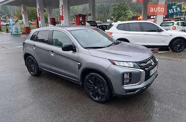 Ціни Mitsubishi Outlander Sport Газ пропан-бутан / Бензин