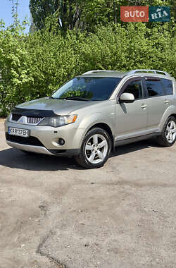 Цены Mitsubishi Outlander XL Газ пропан-бутан / Бензин