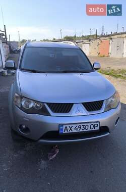 Цены Mitsubishi Outlander XL Газ пропан-бутан / Бензин
