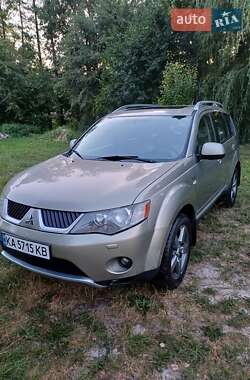 Ціни Mitsubishi Outlander XL Газ пропан-бутан / Бензин