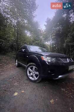 Цены Mitsubishi Outlander XL Газ пропан-бутан / Бензин